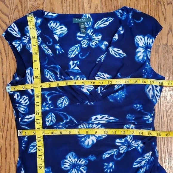 LAUREN RALPH LAUREN BLUE WHITE FLORAL STRETCH KNIT V-NECK RUCHED DRESS SIZE 12 - Picture 9 of 12
